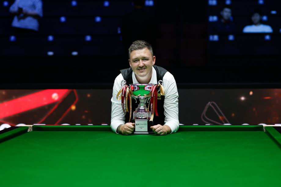 [图]威尔逊时隔十年再夺斯诺克上海民众赛冠军