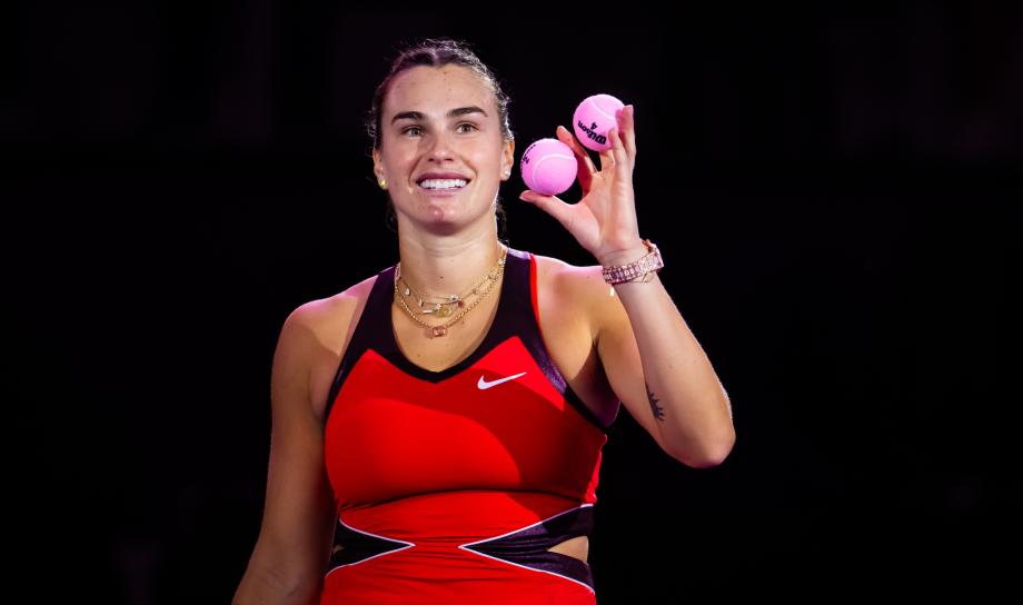 [图]WTA年终总决赛：萨巴伦卡2-0驯顺高芙